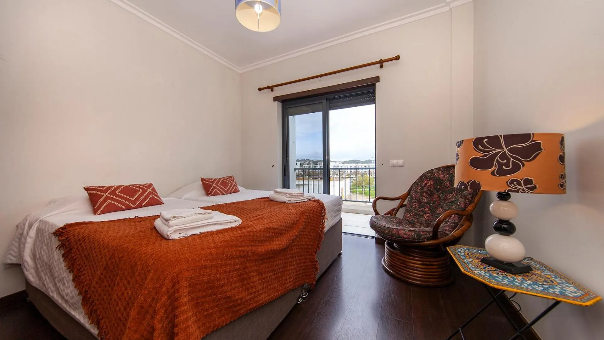 Apartamento B04 - Luxury 2 Bed W Terrace Pool Lagos 0*,