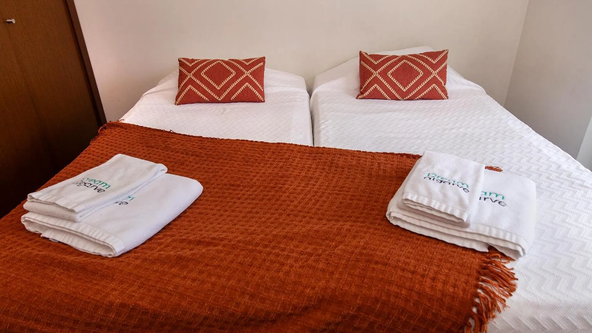Apartamento B04 - Luxury 2 Bed W Terrace Pool Lagos