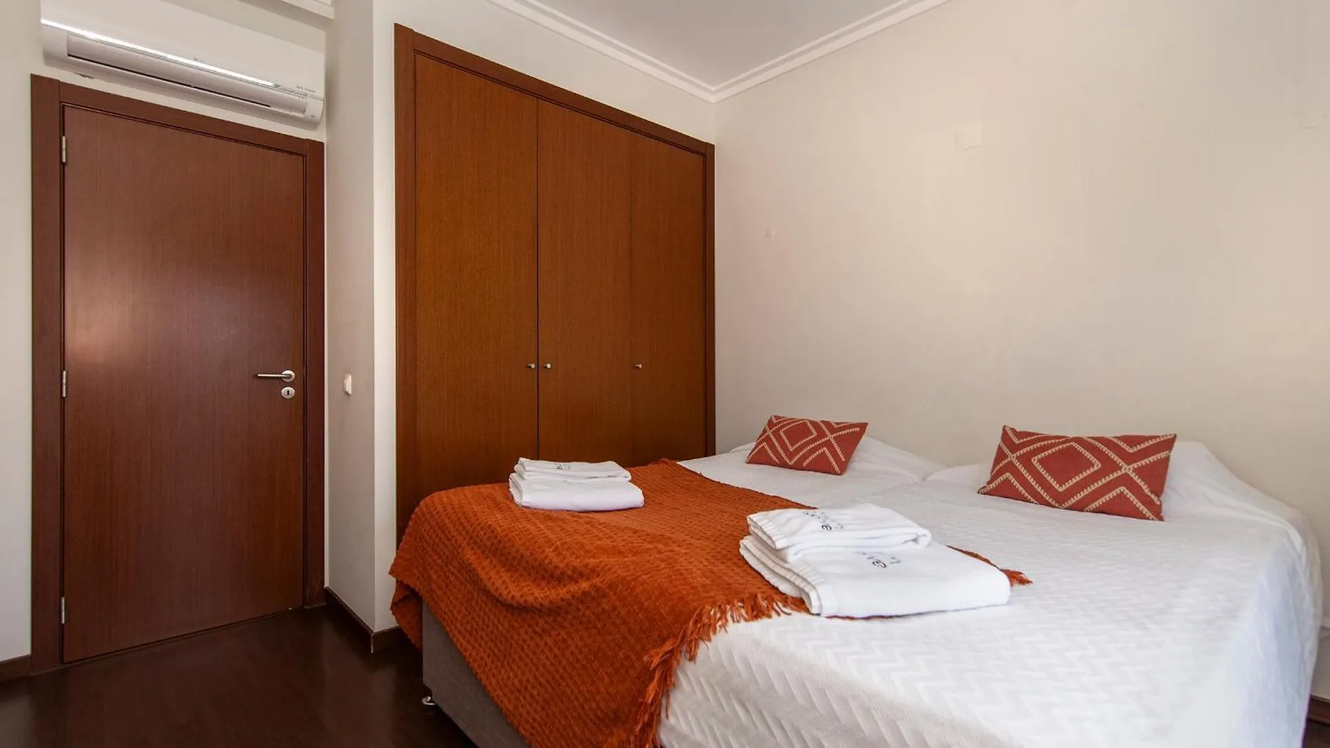 Apartamento B04 - Luxury 2 Bed W Terrace Pool Lagos
